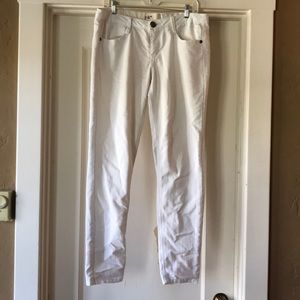 Jolt White skinny jeans